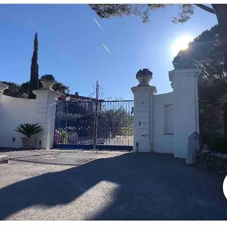 'bellevue' Pres De Saint Tropez